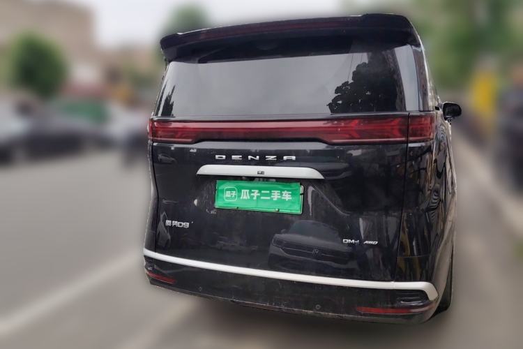 Used Denza D9 2022 DM-i 970 Four-Wheel Drive Flagship Model Rear