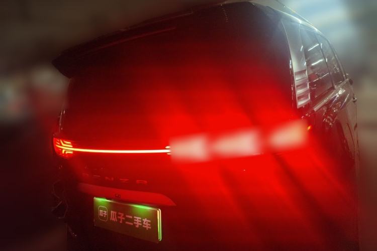 Used Denza D9 2022 DM-i 1040 Prestige Model Rear