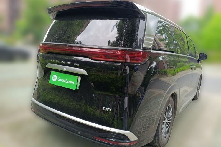 Used Denza D9 2022 DM-i 1040 Prestige Model Rear
