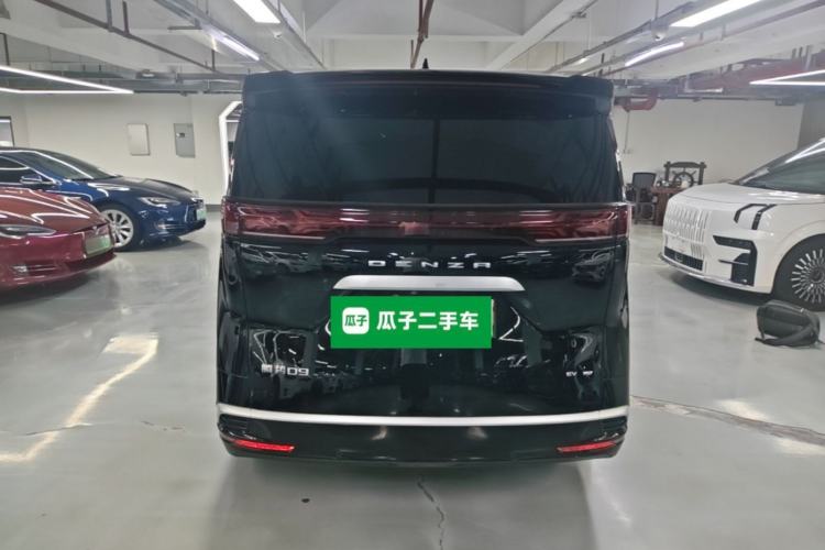 Used Denza D9 2022 EV 600 Four-Wheel Drive Flagship Model Rear