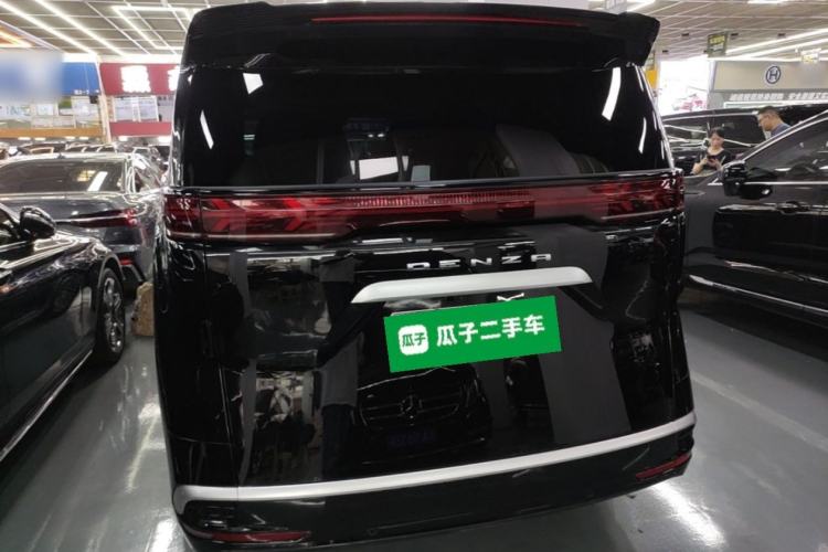 Used Denza D9 2022 DM-i 1040 Prestige Model Rear