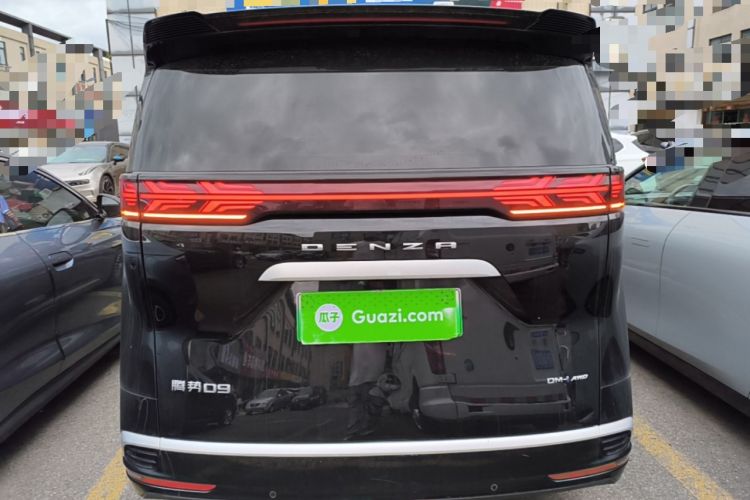 Used Denza D9 2022 DM-i 970 Four-Wheel Drive Prestige Model Rear