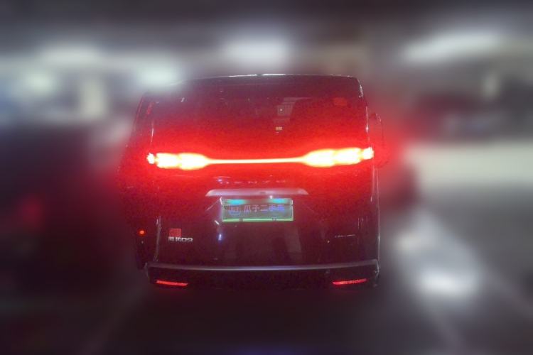 Used Denza D9 2022 DM-i 970 Four-Wheel Drive Prestige Model Rear