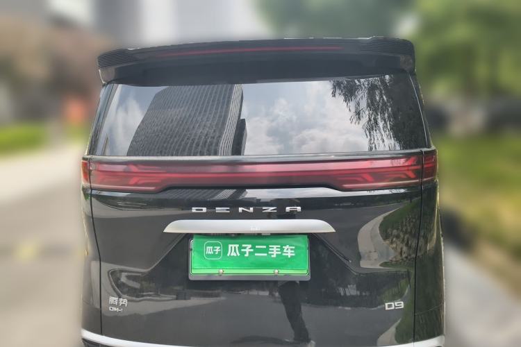 Used Denza D9 2022 DM-i 1040 Prestige Model Rear