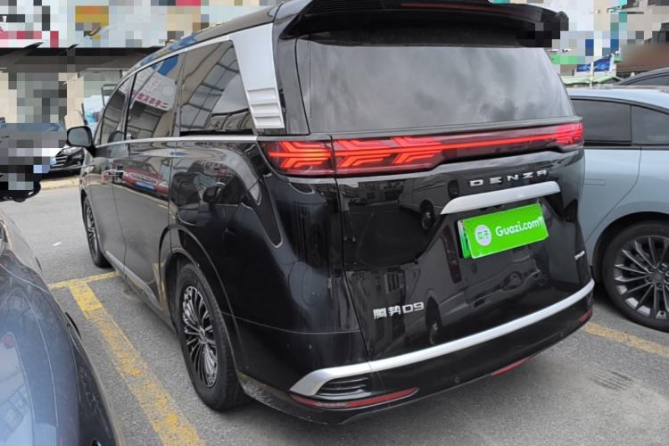Used Denza D9 2022 DM-i 970 Four-Wheel Drive Prestige Model Rear Left 45 Deg
