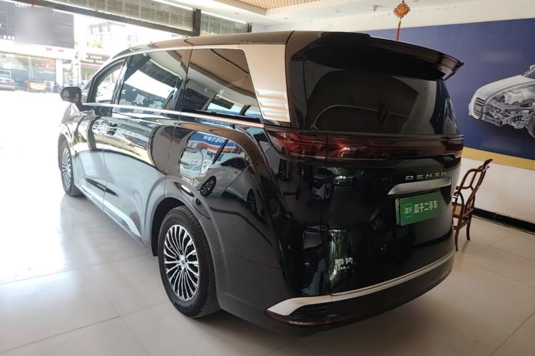 Used Denza D9 2022 DM-i 1040 Prestige Model Rear Left 45 Deg