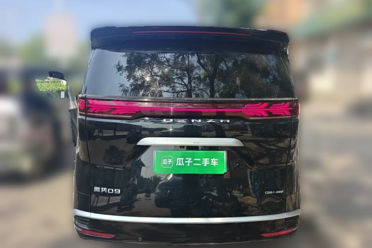 Used Denza D9 2022 DM-i 970 Four-Wheel Drive Prestige Model Rear