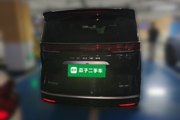 Used Denza D9 2022 DM-i 970 Four-Wheel Drive Flagship Model Rear
