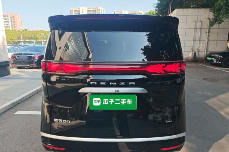 Used Denza D9 2022 DM-i 1040 Prestige Model Rear