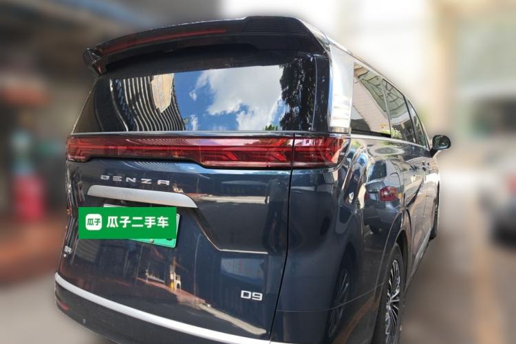 Used Denza D9 2022 EV 620 Prestige Model Rear Right 45 Deg