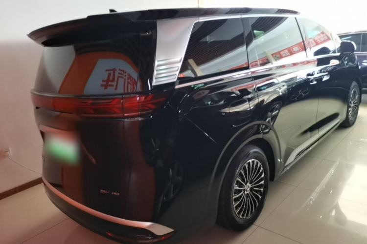 Used Denza D9 2022 DM-i 970 Four-Wheel Drive Prestige Model Rear Right 45 Deg
