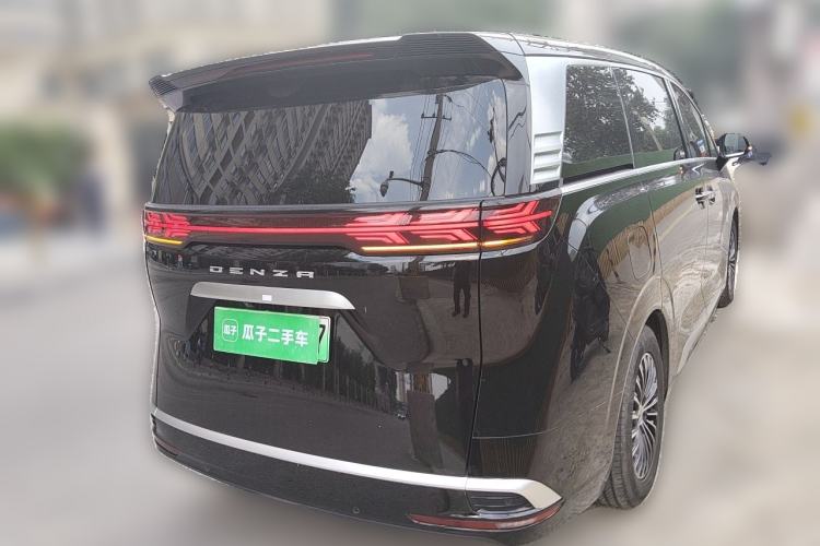 Used Denza D9 2022 DM-i 970 Four-Wheel Drive Prestige Model Rear Right 45 Deg