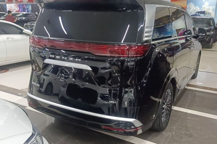 Used Denza D9 2022 DM-i 1040 Prestige Model Rear Right 45 Deg