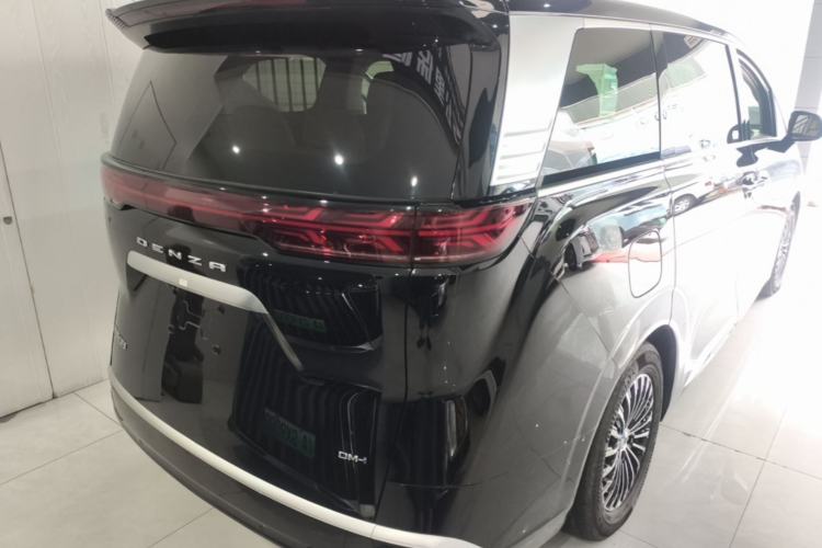 Used Denza D9 2022 DM-i 1040 Prestige Model Rear Right 45 Deg