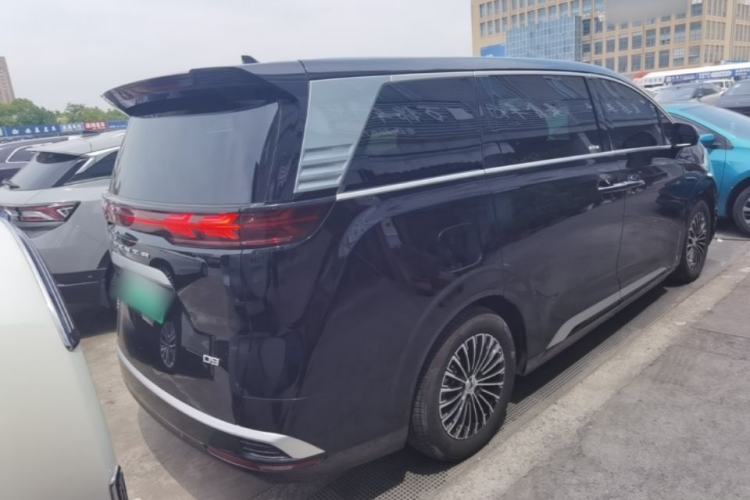 Used Denza D9 2022 DM-i 1040 Prestige Model Rear Right 45 Deg
