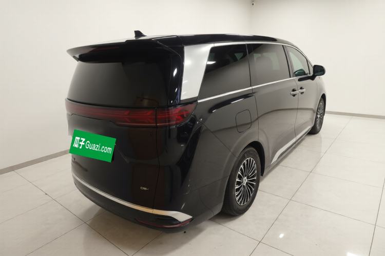 Used Denza D9 2022 DM-i 1040 Prestige Model Rear Right 45 Deg