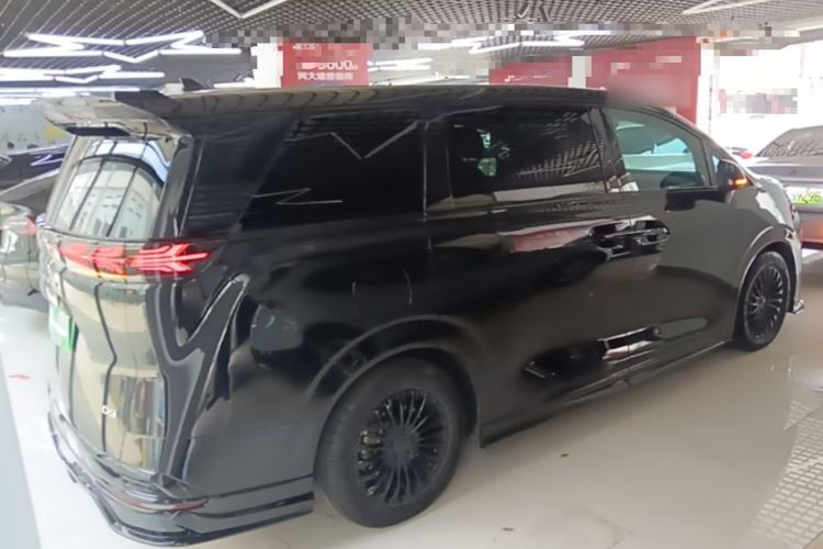 Used Denza D9 2022 DM-i 970 Four-Wheel Drive Prestige Model Rear Right 45 Deg