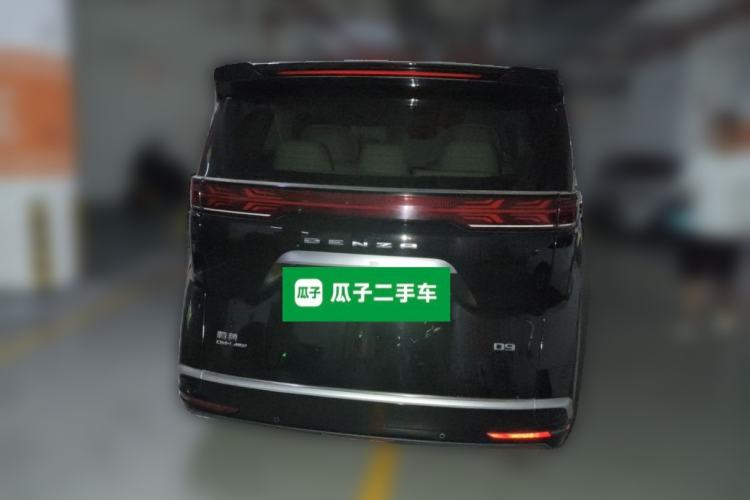 Used Denza D9 2022 DM-i 970 Four-Wheel Drive Prestige Model Rear