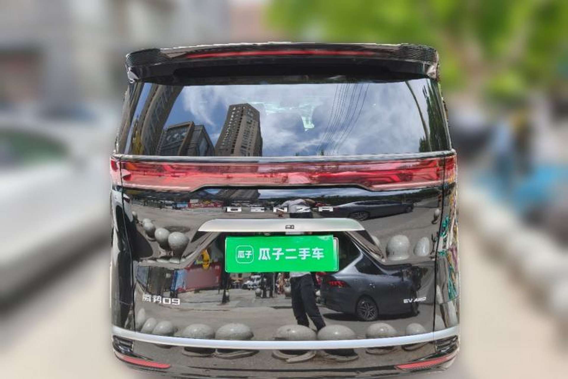 Used Denza D9 2022 EV 600 Four-Wheel Drive Flagship Model Rear