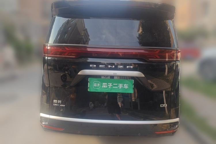 Used Denza D9 2022 DM-i 970 Four-Wheel Drive Prestige Model Rear