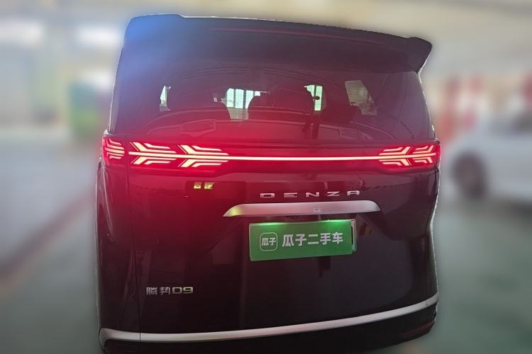 Used Denza D9 2022 EV 620 Prestige Model Rear