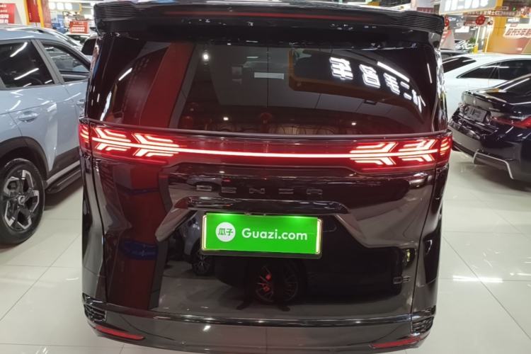 Used Denza D9 2022 DM-i 970 Four-Wheel Drive Flagship Model Rear