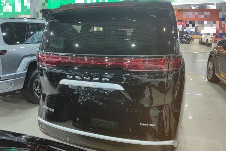Used Denza D9 2022 DM-i 970 Four-Wheel Drive Flagship Model Rear