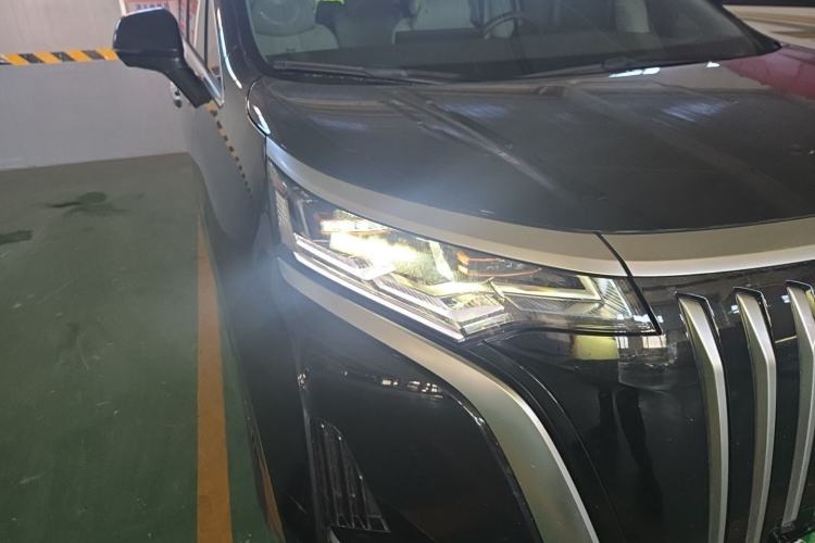 Used Denza D9 2022 EV 620 Prestige Model Right Front Headlight