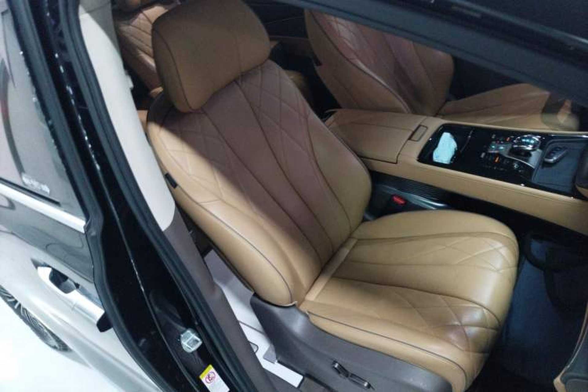 Used Denza D9 2022 EV 600 Four-Wheel Drive Prestige Model Right Front Seat