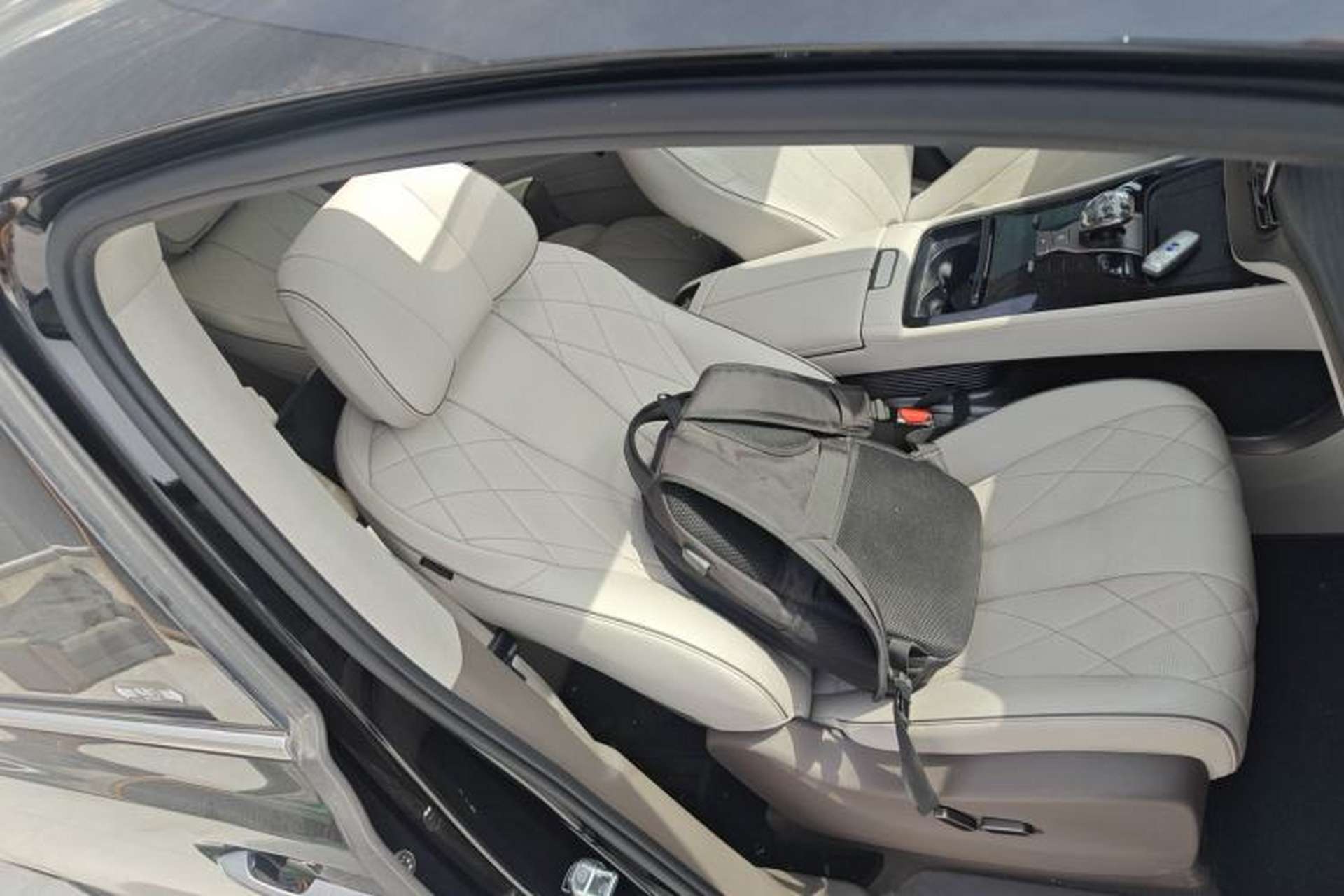 Used Denza D9 2022 DM-i 970 Four-Wheel Drive Flagship Model Right Front Seat