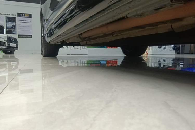 Used Denza D9 2022 DM-i 970 Four-Wheel Drive Prestige Model Right Side Sill