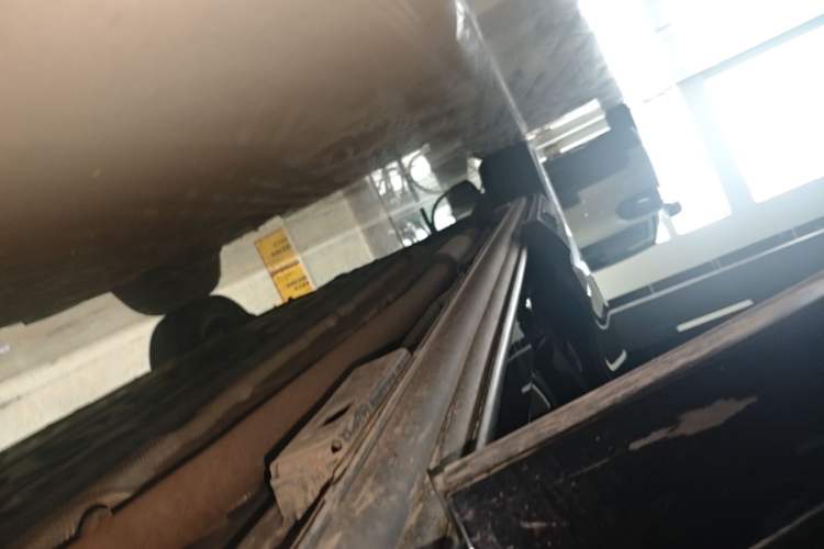Used Denza D9 2022 DM-i 970 Four-Wheel Drive Prestige Model Right Side Sill