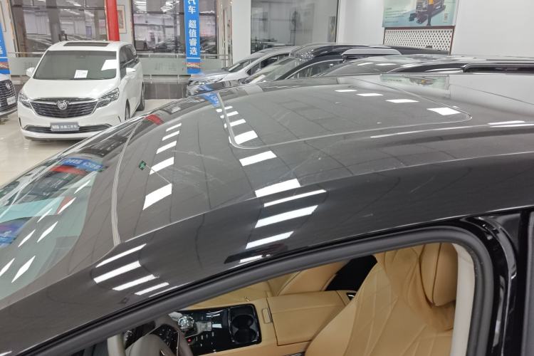 Used Denza D9 2022 DM-i 970 Four-Wheel Drive Prestige Model Roof