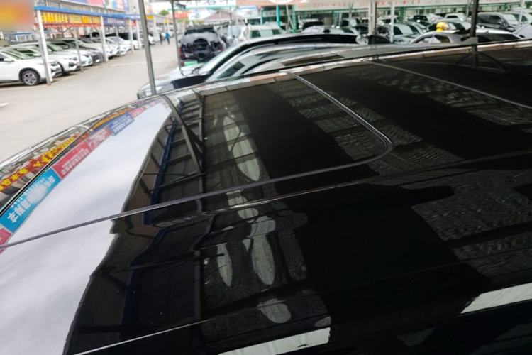 Used Denza D9 2022 DM-i 970 Four-Wheel Drive Prestige Model Roof