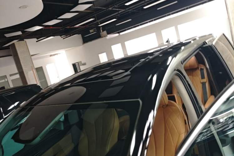 Used Denza D9 2022 DM-i 970 Four-Wheel Drive Prestige Model Roof