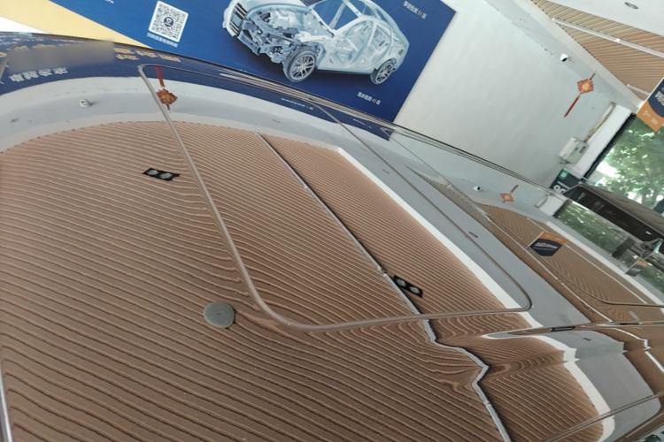 Used Denza D9 2022 DM-i 1040 Prestige Model Roof