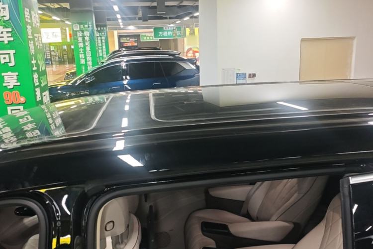 Used Denza D9 2022 DM-i 970 Four-Wheel Drive Flagship Model Roof