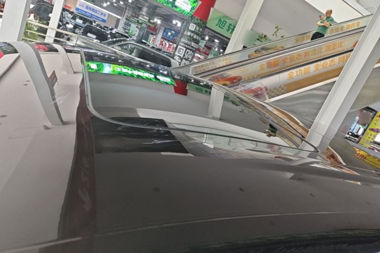 Used Denza D9 2022 EV 620 Prestige Model Roof