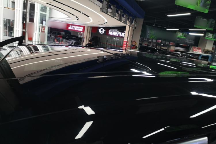 Used Denza D9 2022 DM-i 1040 Prestige Model Roof