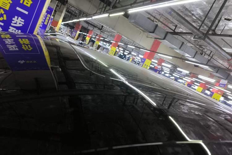 Used Denza D9 2022 DM-i 1040 Prestige Model Roof