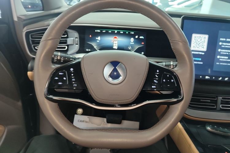 Used Denza D9 2022 DM-i 970 Four-Wheel Drive Prestige Model Steering Wheel