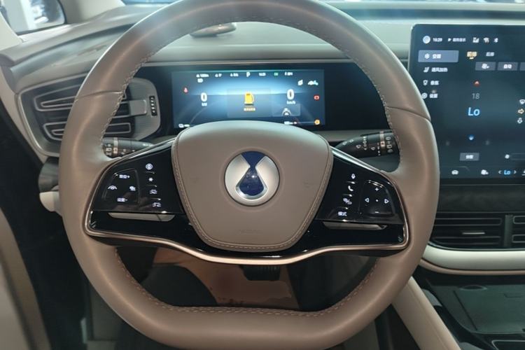 Used Denza D9 2022 DM-i 945 Luxury Model Steering Wheel
