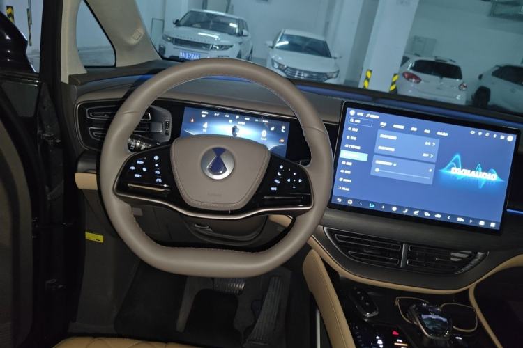 Used Denza D9 2022 DM-i 970 Four-Wheel Drive Prestige Model Steering Wheel