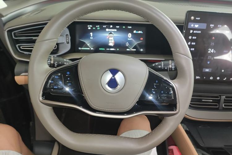 Used Denza D9 2022 DM-i 970 Four-Wheel Drive Flagship Model Steering Wheel