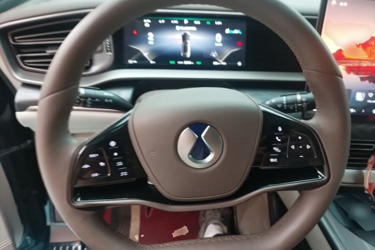 Used Denza D9 2022 DM-i 945 Luxury Model Steering Wheel