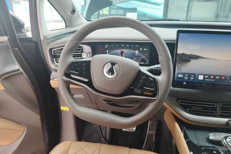 Used Denza D9 2022 DM-i 970 Four-Wheel Drive Flagship Model Steering Wheel