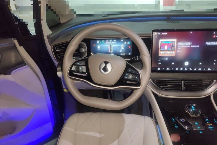 Used Denza D9 2022 DM-i 970 Four-Wheel Drive Flagship Model Steering Wheel
