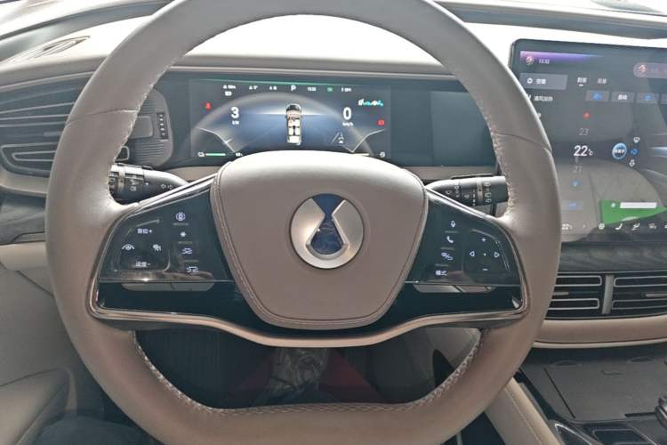 Used Denza D9 2022 DM-i 1040 Prestige Model Steering Wheel