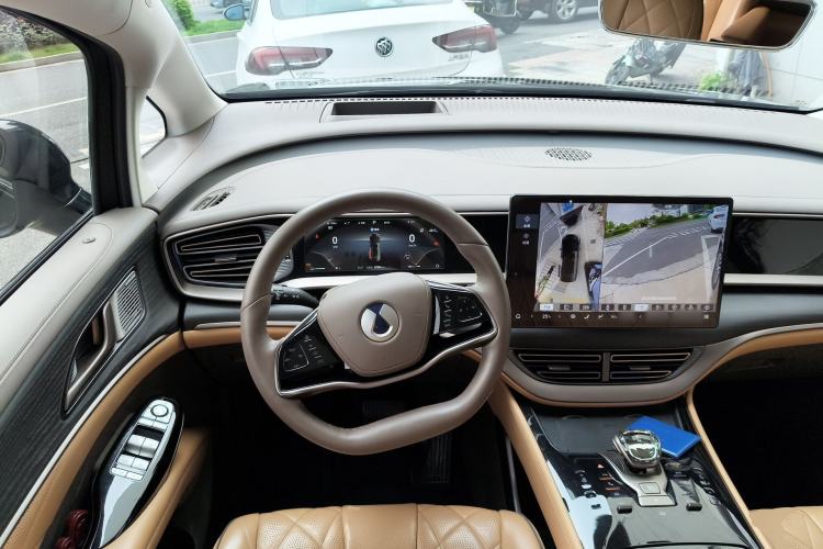 Used Denza D9 2022 DM-i 970 Four-Wheel Drive Prestige Model Steering Wheel