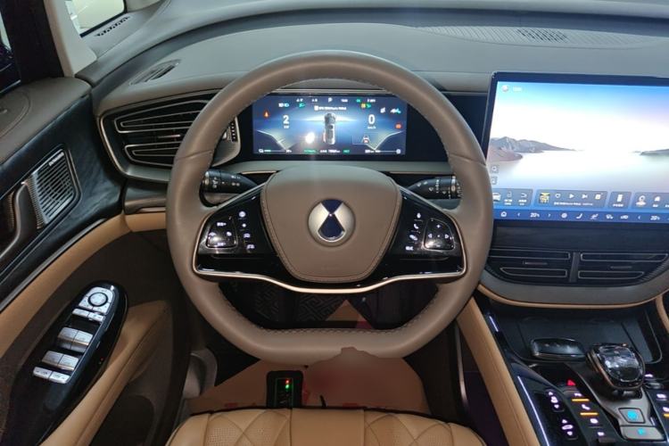 Used Denza D9 2022 DM-i 1040 Prestige Model Steering Wheel